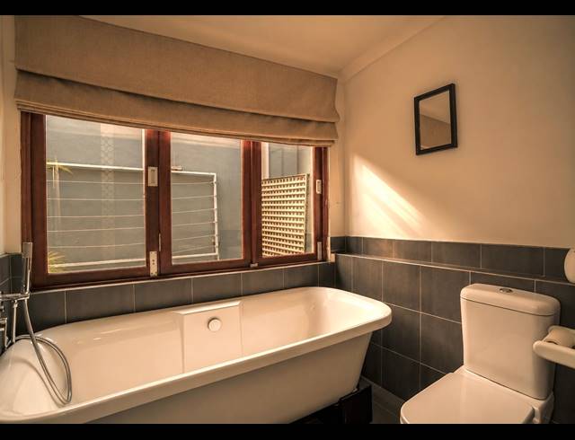 6 BEDROOM MAISONETTE FOR SALE IN MUSGRAVE